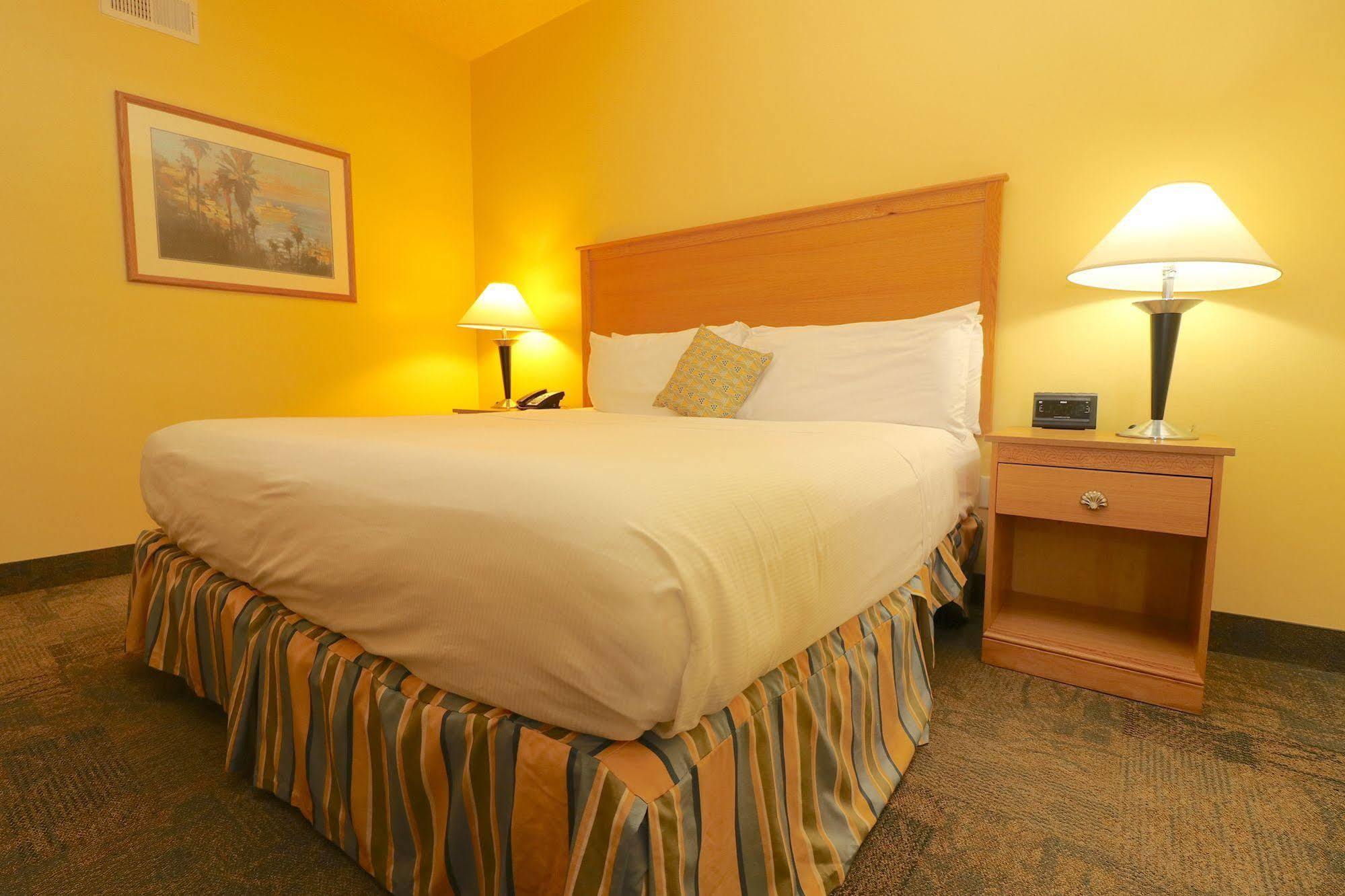 The Atrium Resort, Virginia By Vacatia 3*